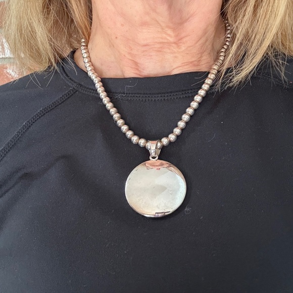 Silpada Silver Beaded Necklace with Round Pendant - Picture 4 of 5